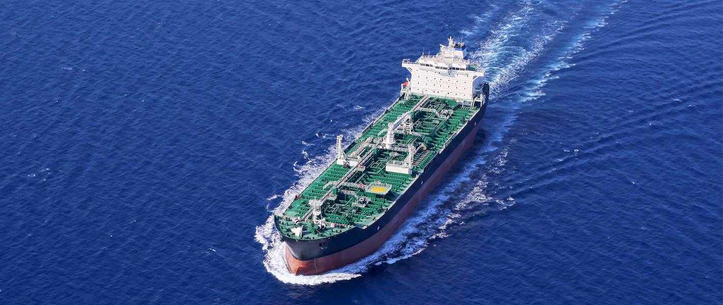 Kuinka puhdistaa öljyvuoto säiliöaluksesta