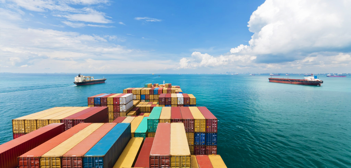 Konttialuksen n&auml;ytt&ouml;