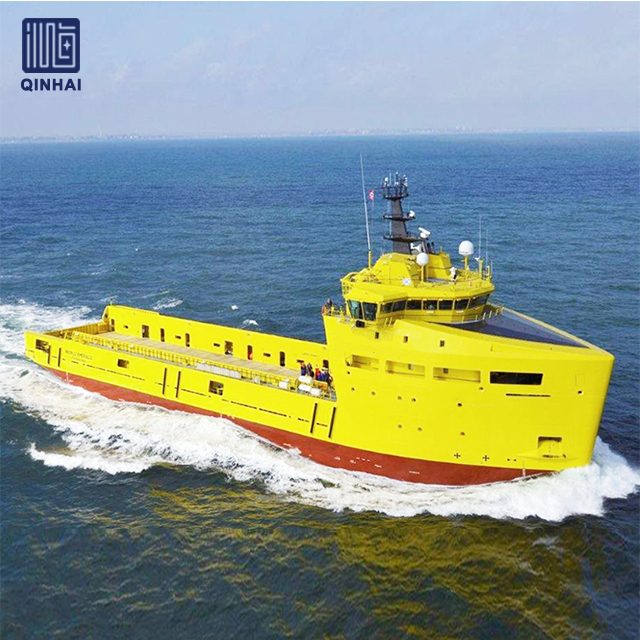 Offshore-huoltoalus, joka toimii l&auml;hell&auml; porausta